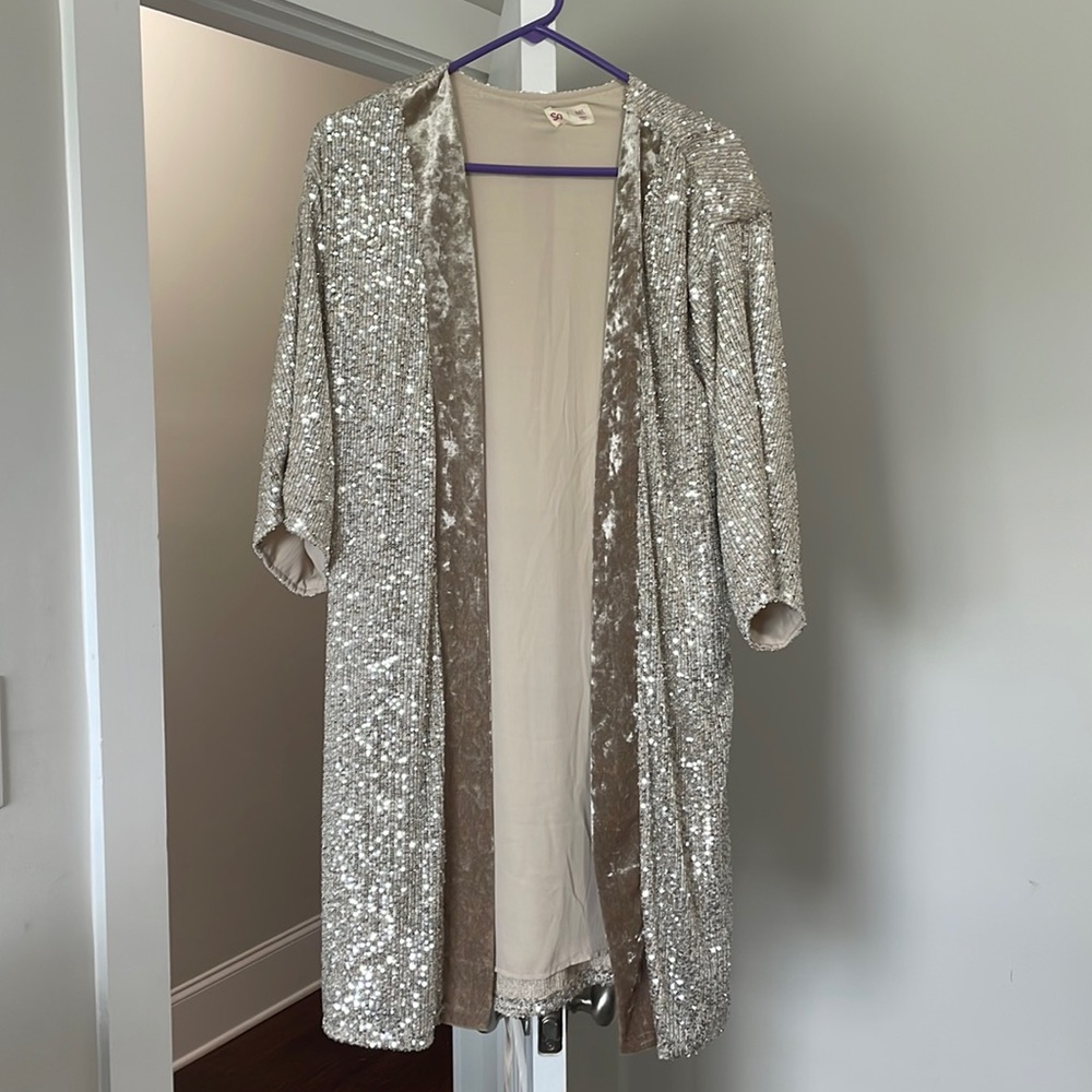 Sequin duster